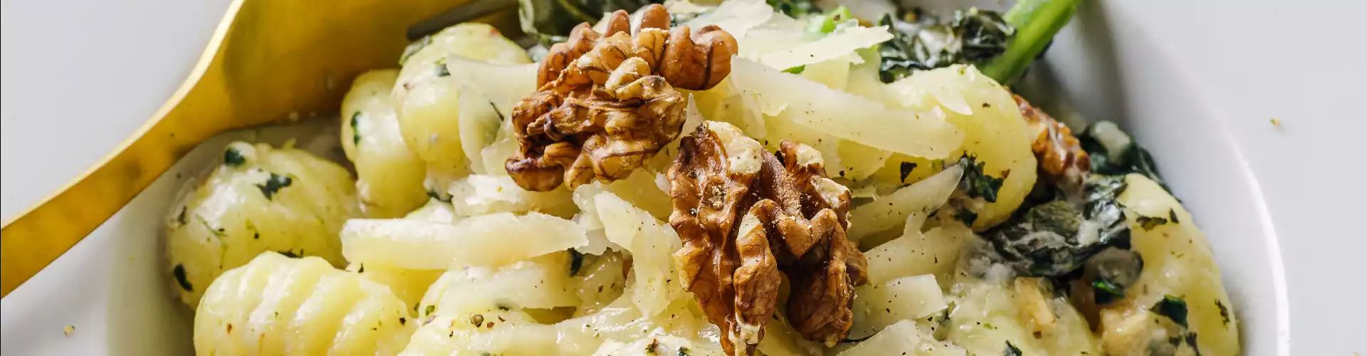 Gnocchi Freschi Fatti A Mano E Deliziose Salse