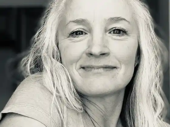 Lisa Knowlton,
                            Health & Wellness, Spirituality, Grief, Love and Relationships, Personal Development & Coaching, Arts
                            Expert at Symposium Fit & Free en 2023